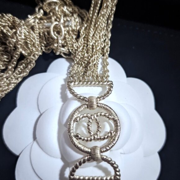 NEW AUTHENTIC CHANEL CC RUNWAY NECKLACE/ BELT - Picture 4 of 14